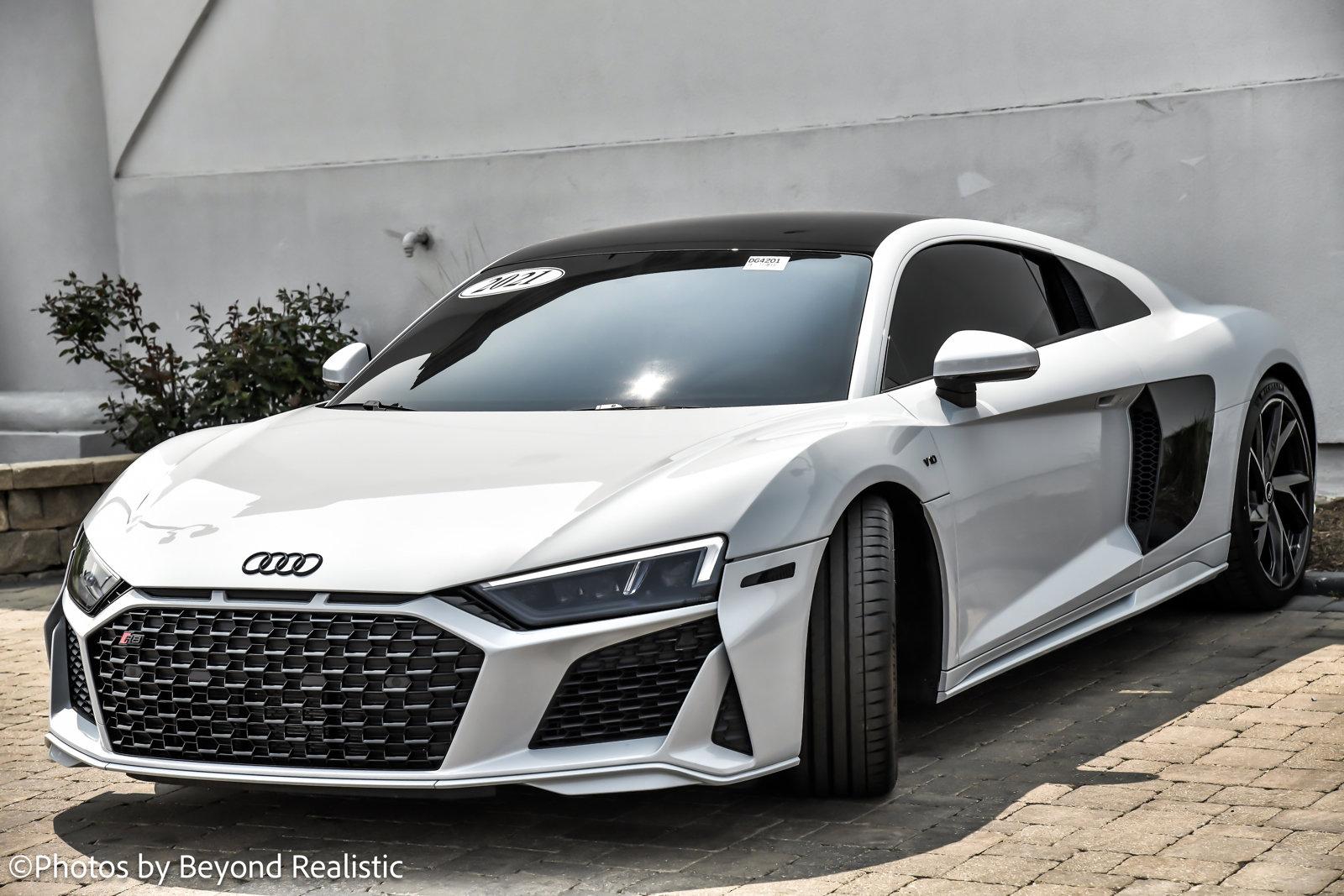 アウディR8 カタログ R8（アウディ）の歴代モデル・グレード別カタログ情報｜中古車