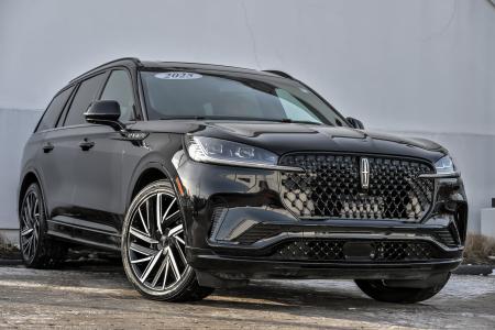 2025 Lincoln Aviator Black Label's photo